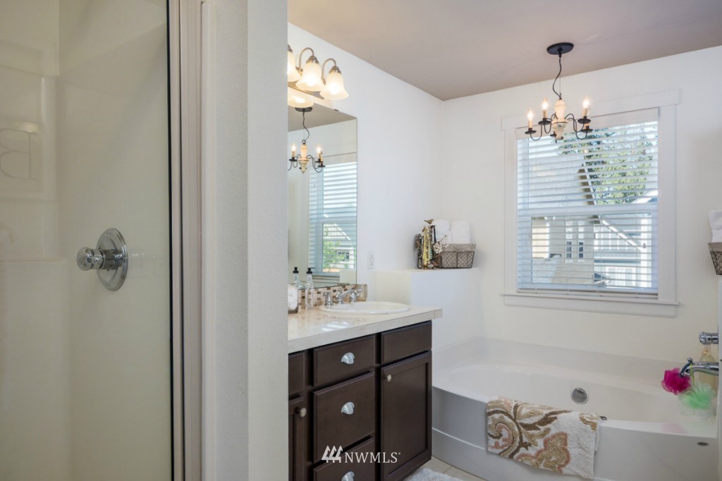 21023 40th Avenue Southeast Bothell, WA 98021 - Photo 16 of 25