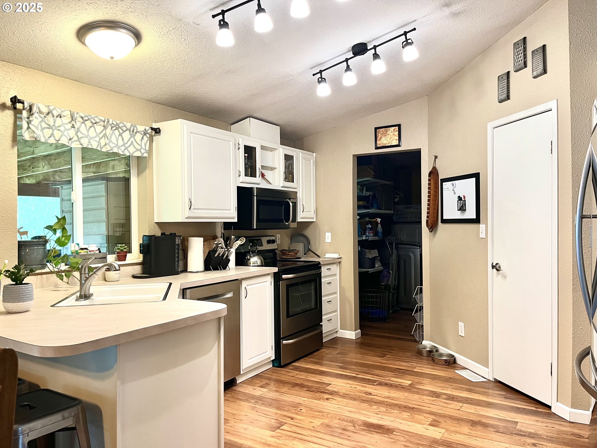 13585 Northwest Oak Ridge Road Yamhill, OR 97148 - Photo 4 of 24 Gallery Image 4