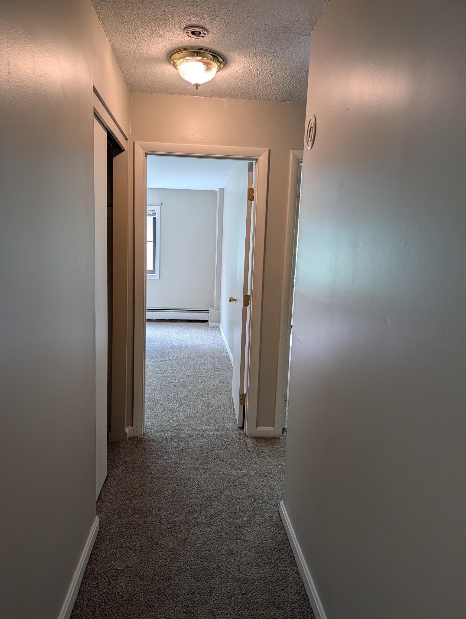 128 Mammoth Road, Unit U: 3 Hooksett, NH 03106 - Photo 7 of 18