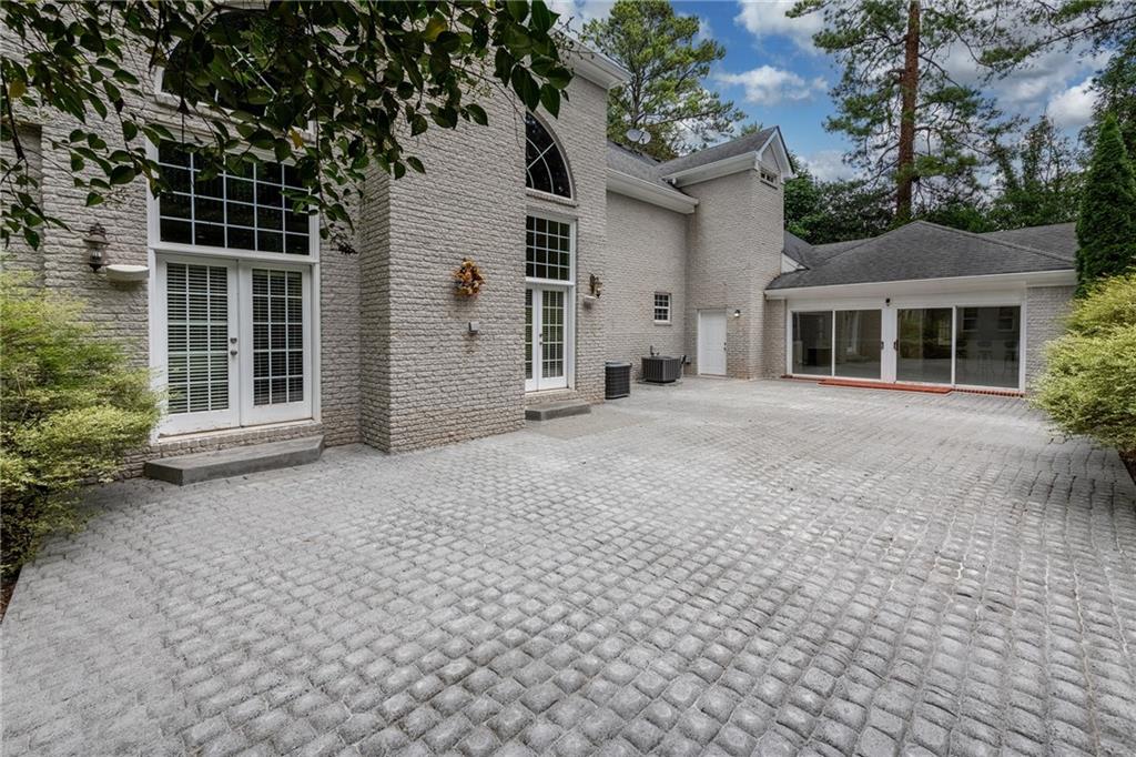 680 West Paces Ferry Road Northwest Atlanta, GA 30327 - Photo 46 of 48 Gallery Image 46