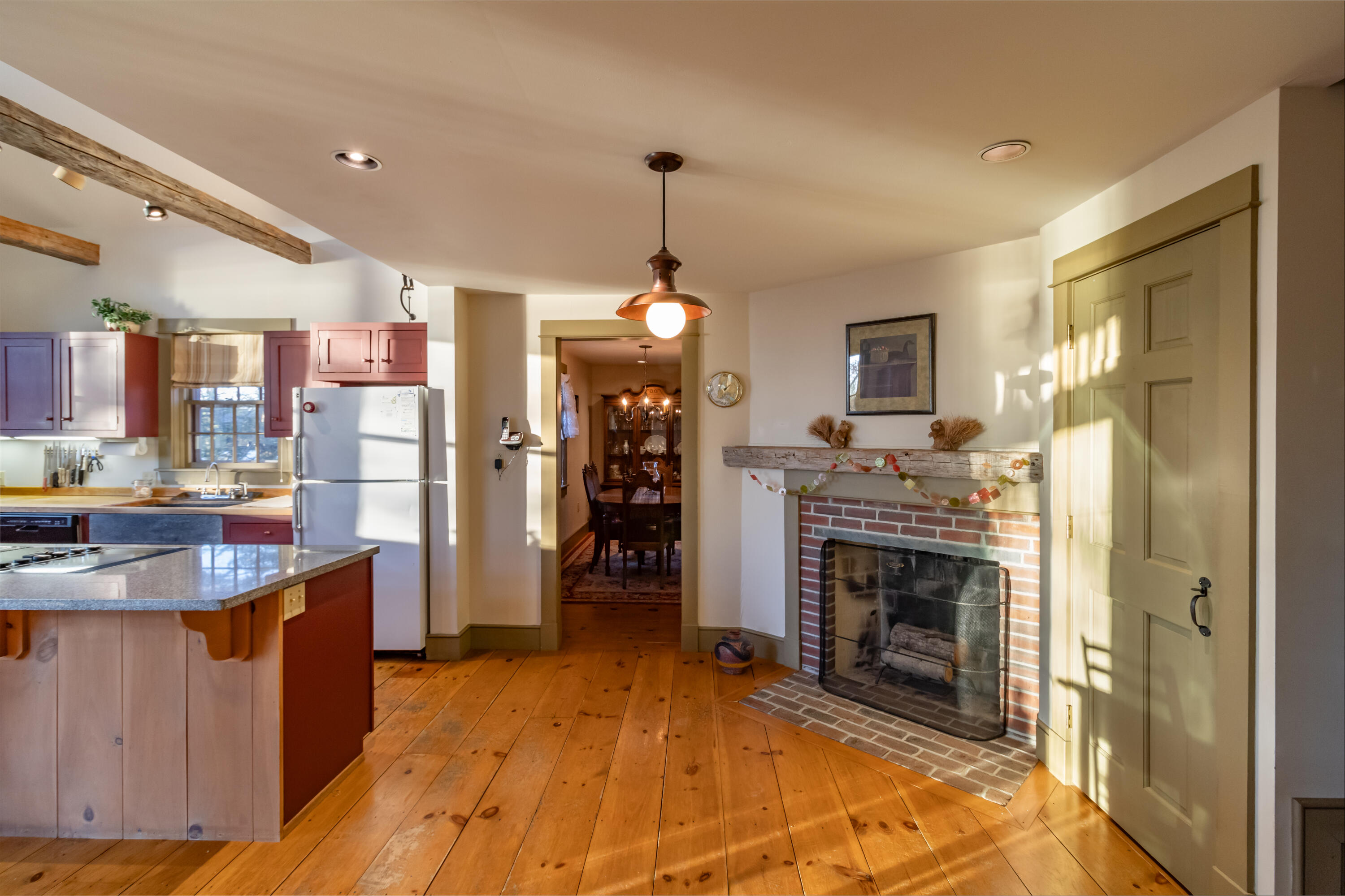 587 Castine Road Orland, ME 04472 - Photo 32 of 86 587 Castine Road Interiors-9