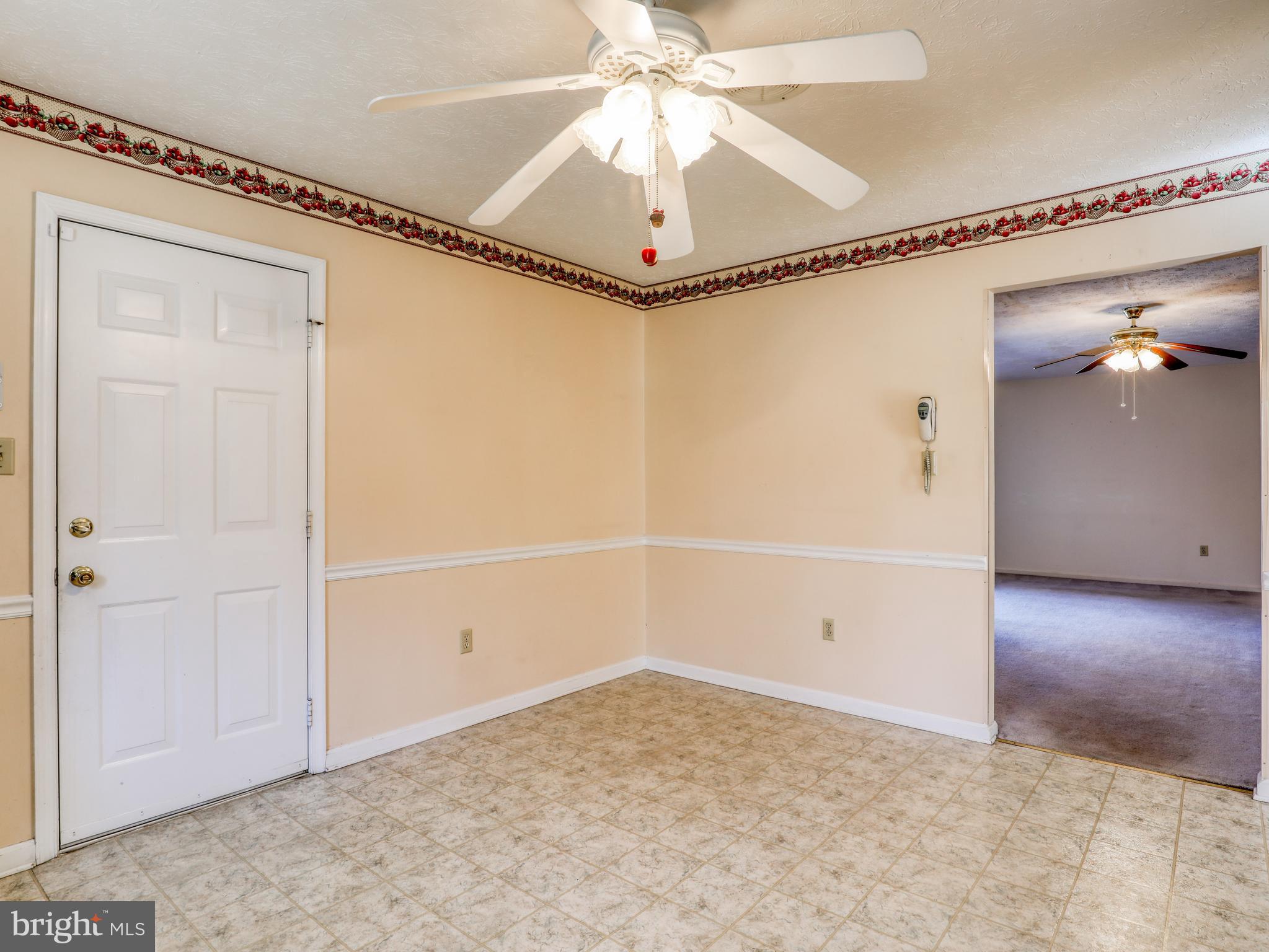 163 Old Forest Circle Winchester, VA 22602 - Photo 22 of 41 Family Room