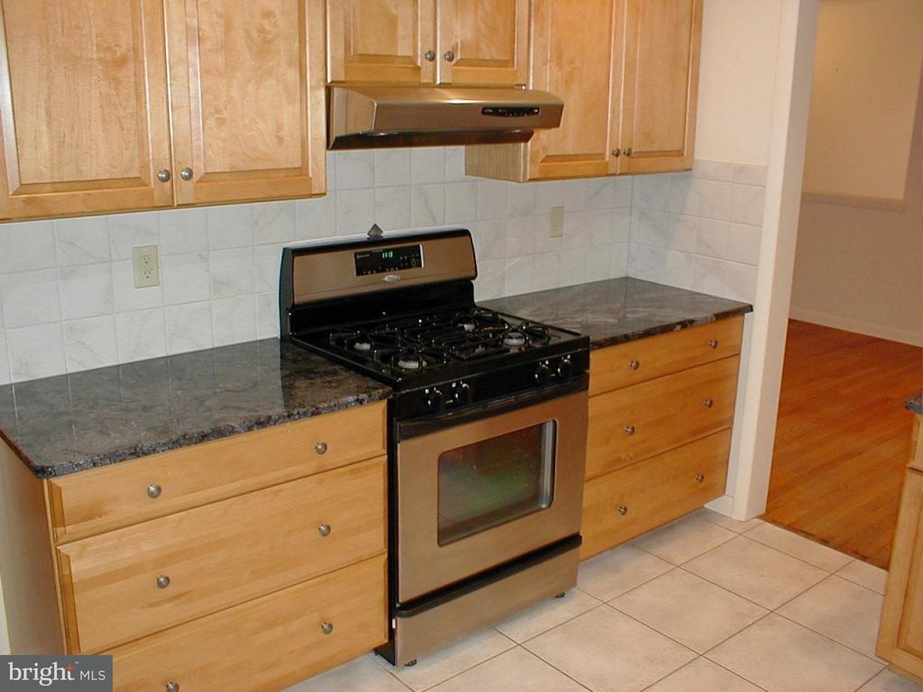 1405 Clayton Road Lancaster, PA 17603 - Photo 4 of 7 Gallery Image 4