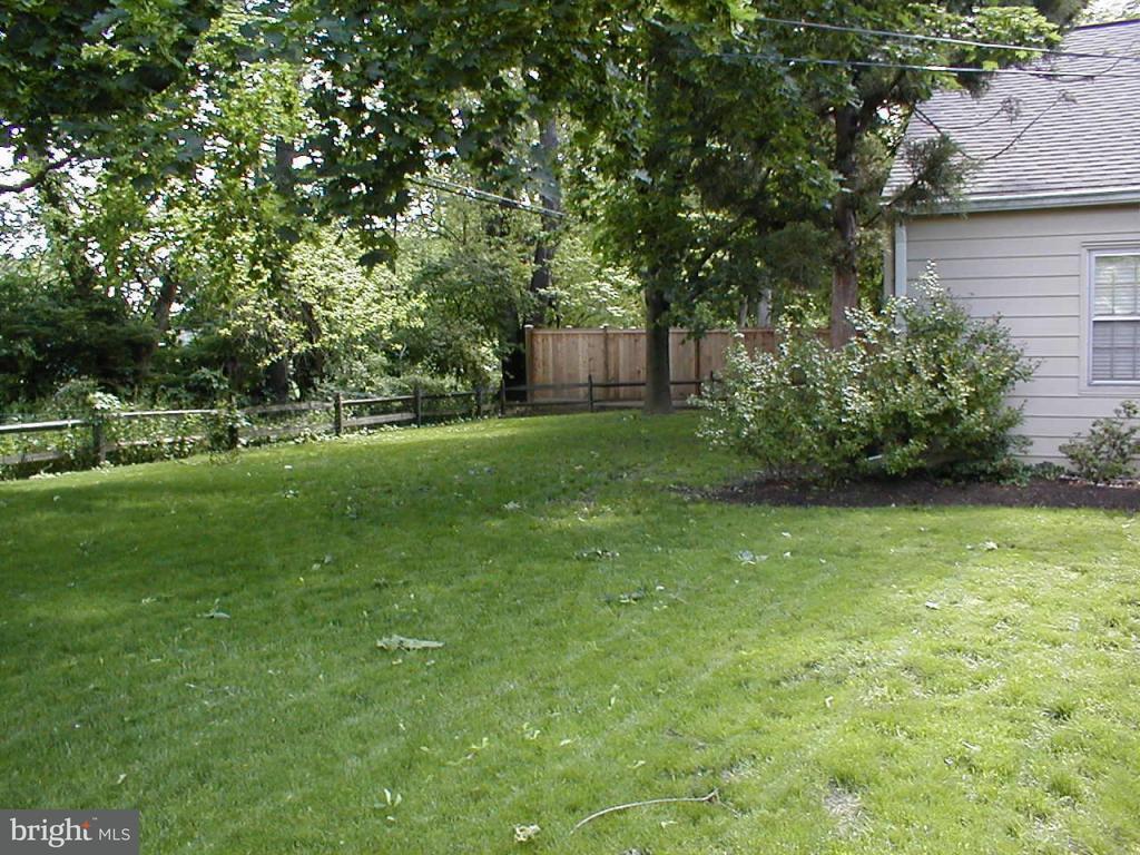 1405 Clayton Road Lancaster, PA 17603 - Photo 7 of 7 Gallery Image 7