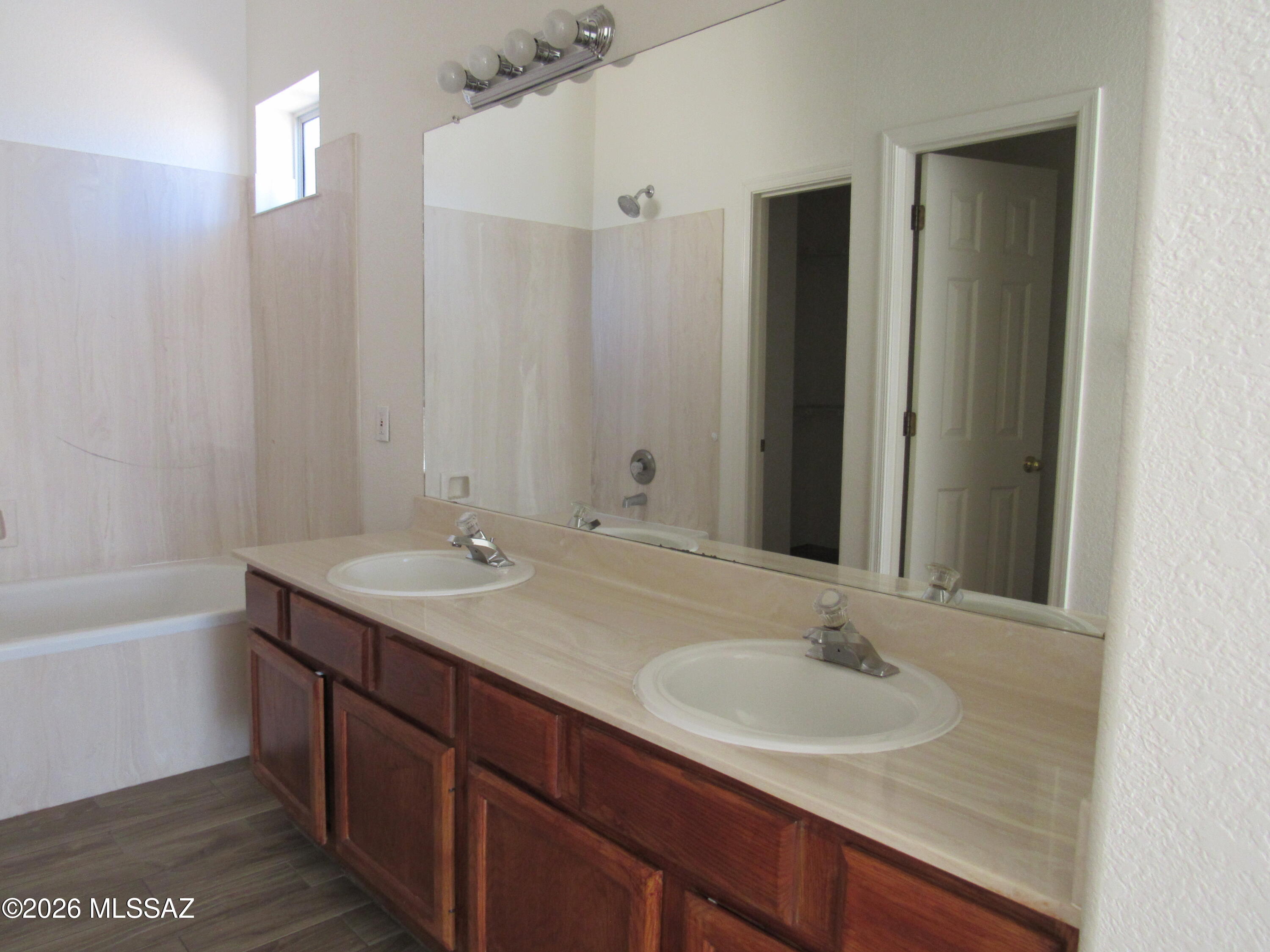 221 Camino Mirador Rio Rico, AZ 85648 - Photo 12 of 16 Primary Bath