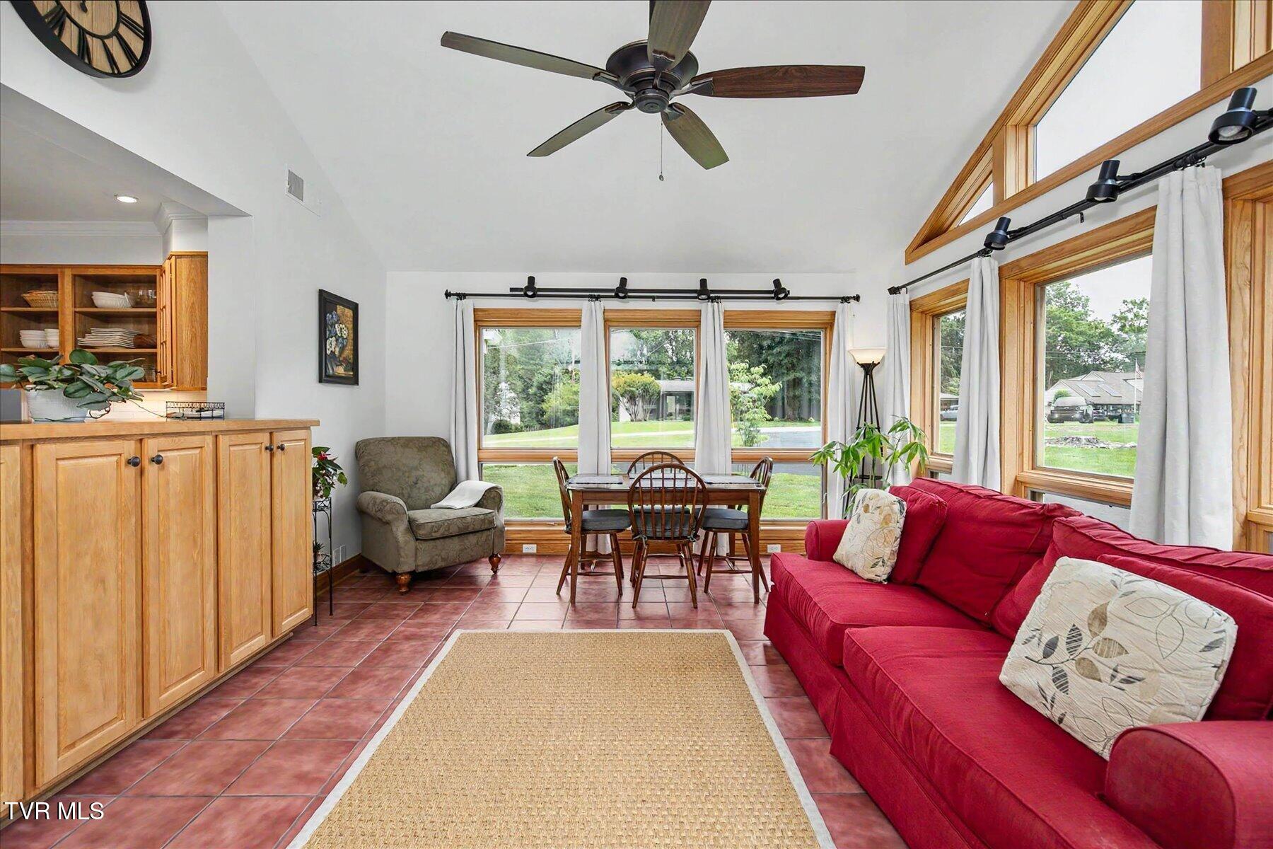 2013 Canterbury Road Kingsport, TN 37660 - Photo 24 of 49 24-2013 Canterbury Rd-24