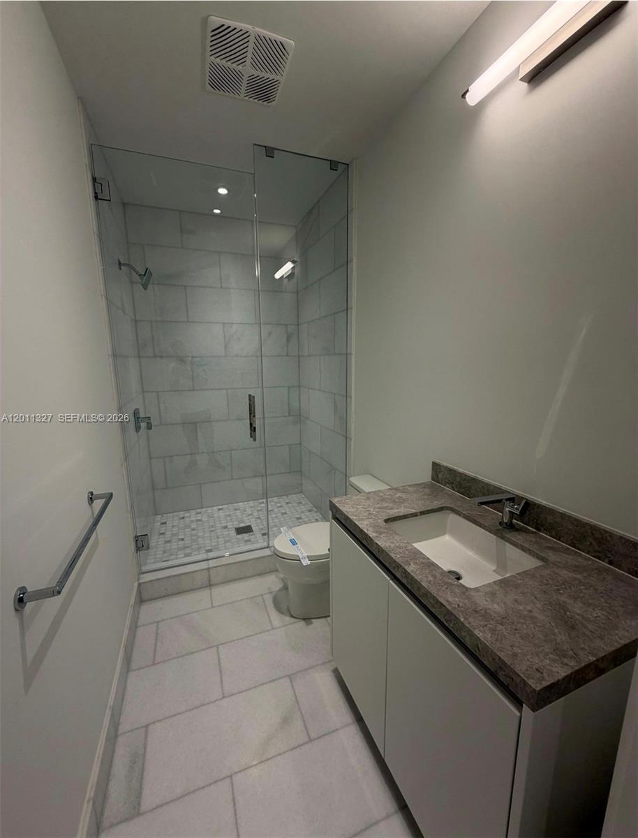 175 Southeast 25th Road, Unit 704 Miami, FL 33129 - Photo 13 of 18