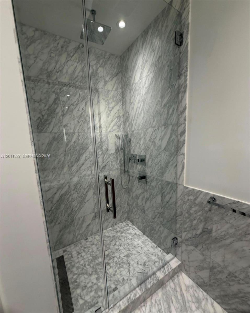 175 Southeast 25th Road, Unit 704 Miami, FL 33129 - Photo 14 of 18