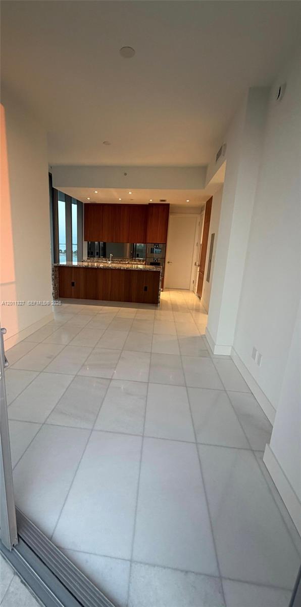 175 Southeast 25th Road, Unit 704 Miami, FL 33129 - Photo 8 of 18