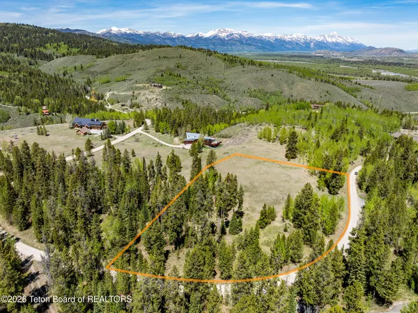$1,295,000 | 3625 West Highland Trail, Wilson, WY 83014