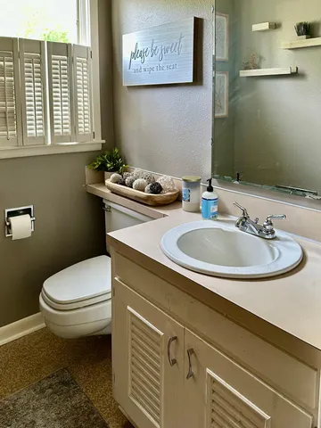 $295,000 | 1000 West Birch Avenue, Olivia, MN 56277