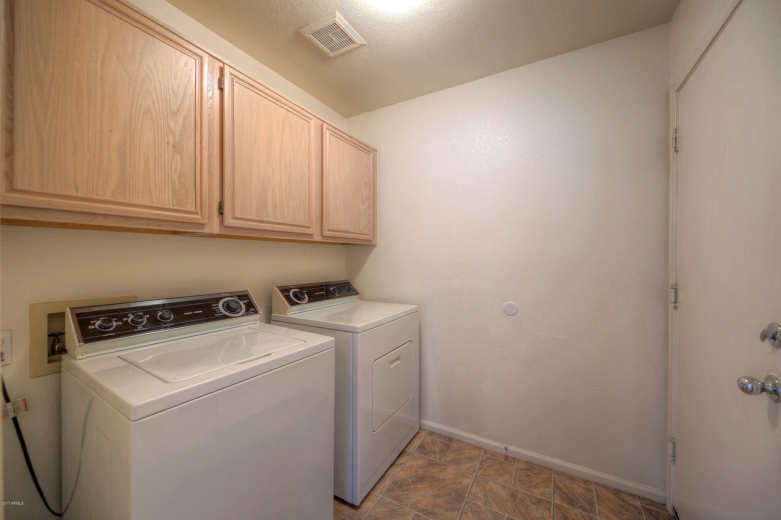 3031 East Escuda Road Phoenix, AZ 85050 - Photo 12 of 25 3031EEscudaRd012