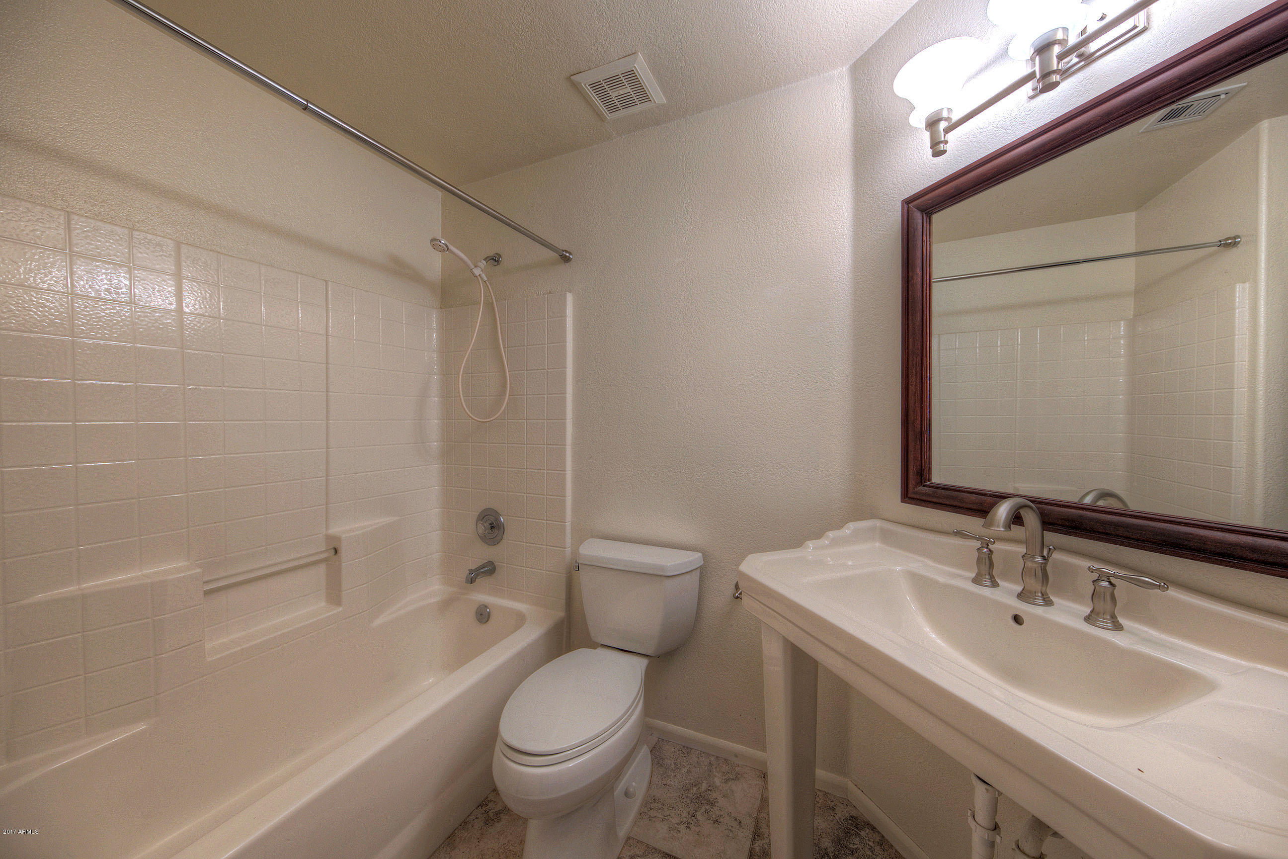 3031 East Escuda Road Phoenix, AZ 85050 - Photo 13 of 25 3031EEscudaRd013