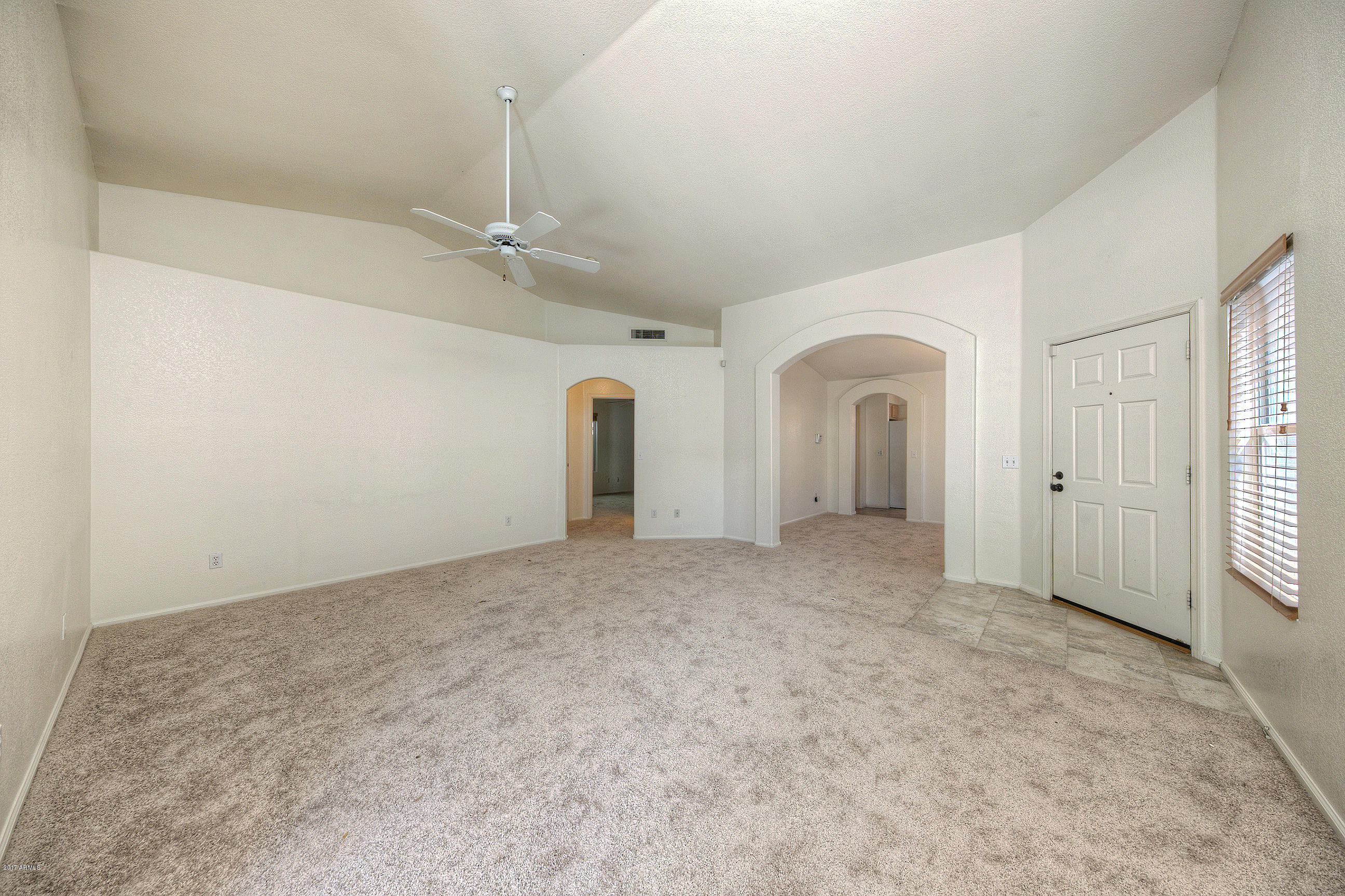 3031 East Escuda Road Phoenix, AZ 85050 - Photo 4 of 25 3031EEscudaRd004