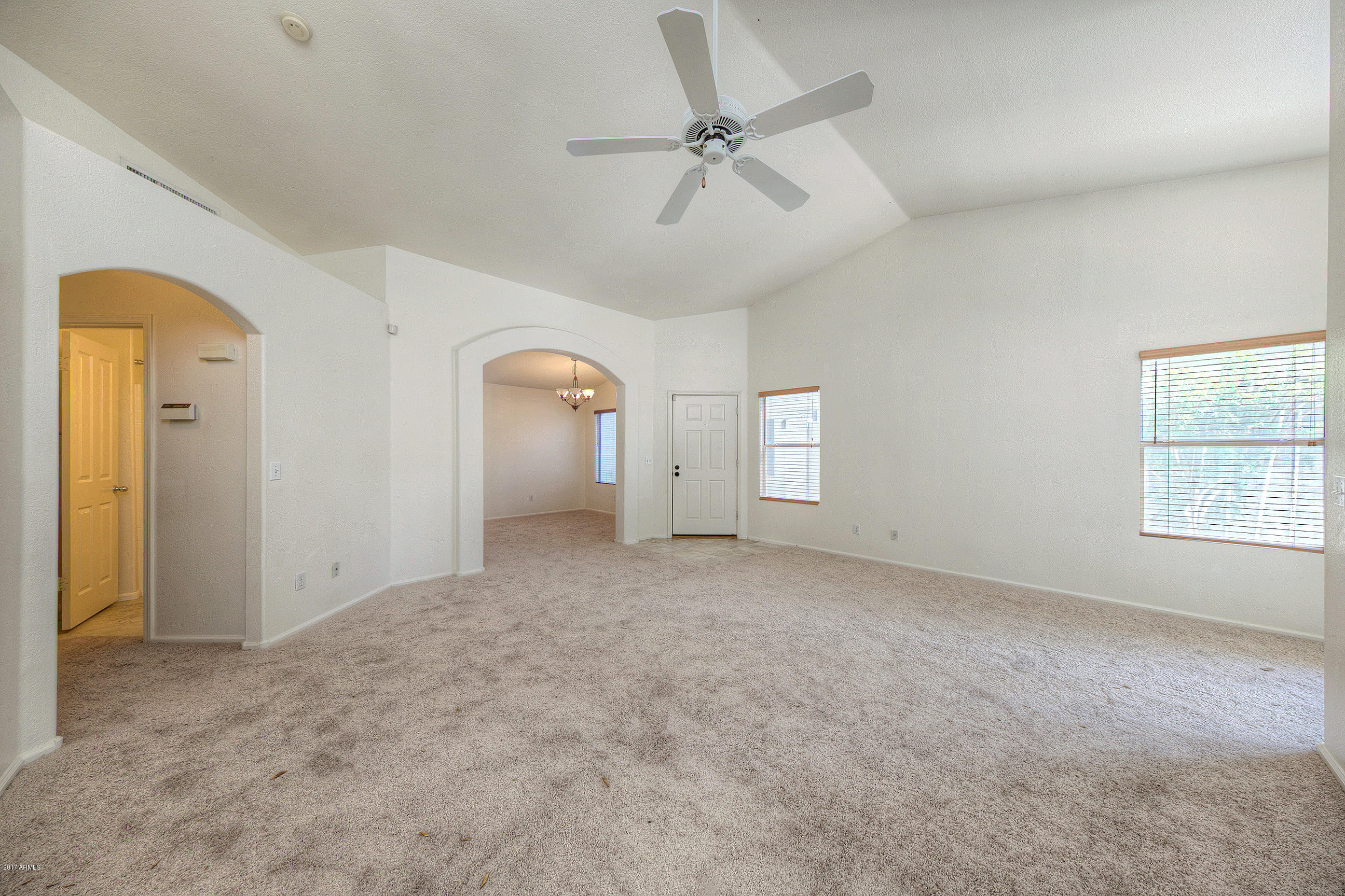 3031 East Escuda Road Phoenix, AZ 85050 - Photo 5 of 25 3031EEscudaRd005