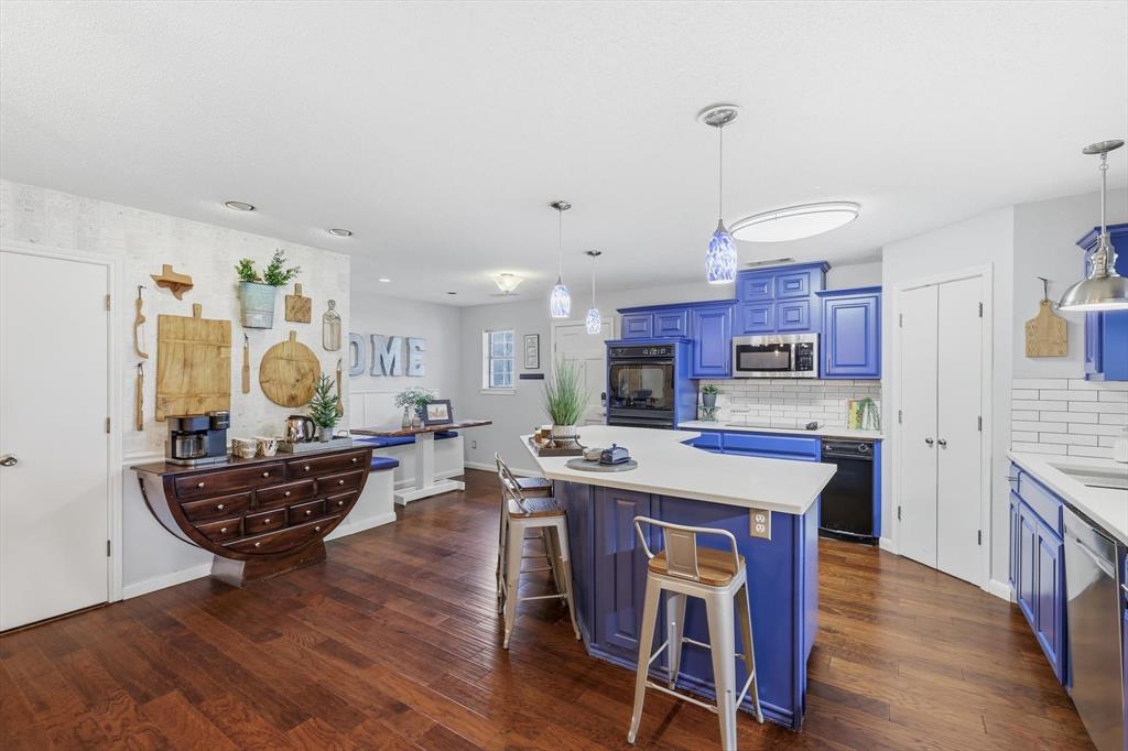 5301 Chinn Chapel Road Double Oak, TX 75028 - Photo 11 of 32 Fun kitchen vibes for backdoor friends!