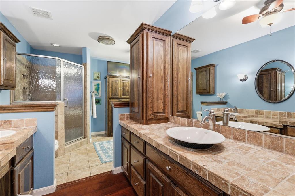 5301 Chinn Chapel Road Double Oak, TX 75028 - Photo 17 of 32 Primary bath