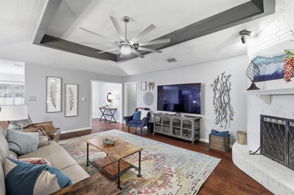 5301 Chinn Chapel Road Double Oak, TX 75028 - Photo 7 of 32 Huge living space