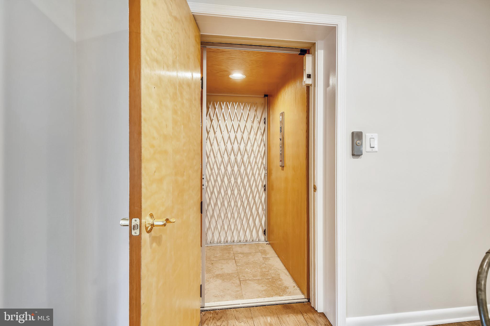 4101 Laurel Road Alexandria, VA 22309 - Photo 24 of 70 Elevator
