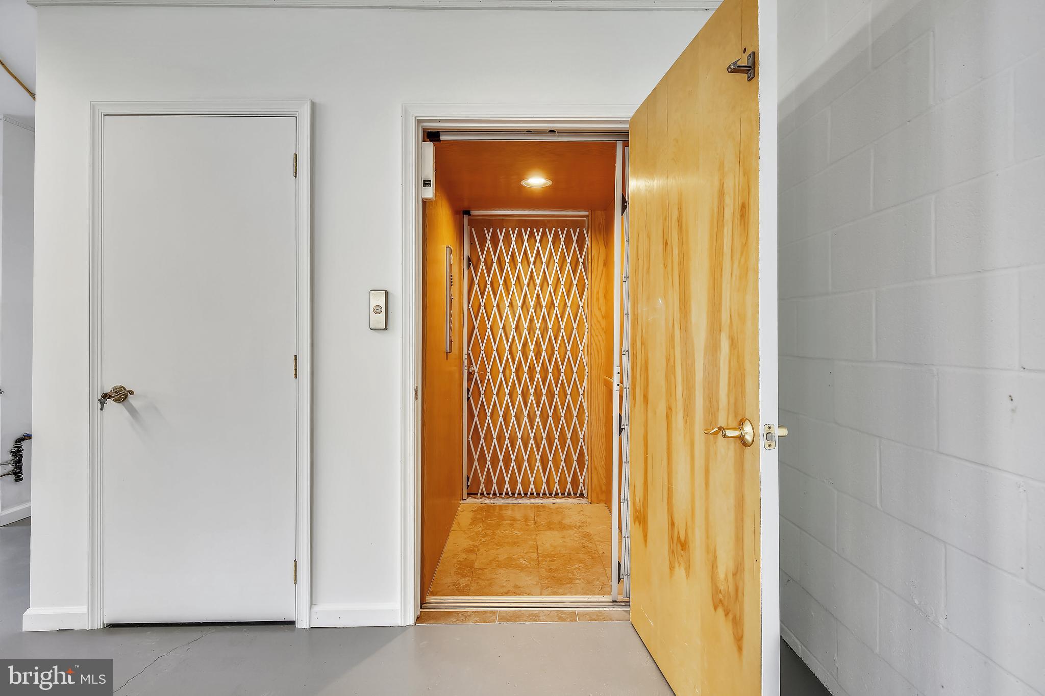 4101 Laurel Road Alexandria, VA 22309 - Photo 66 of 70 Elevator
