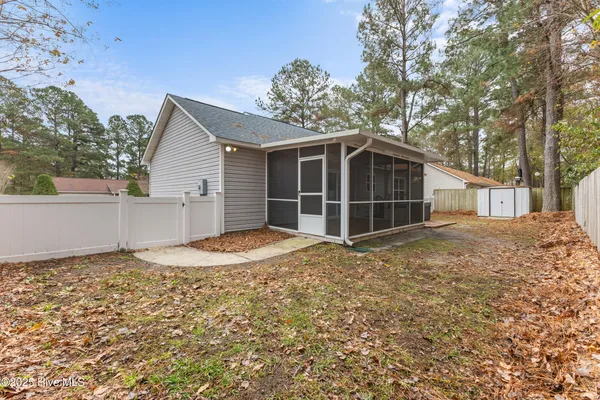 $1,900 | 229 Birch Creek Road, Belville, NC 28451