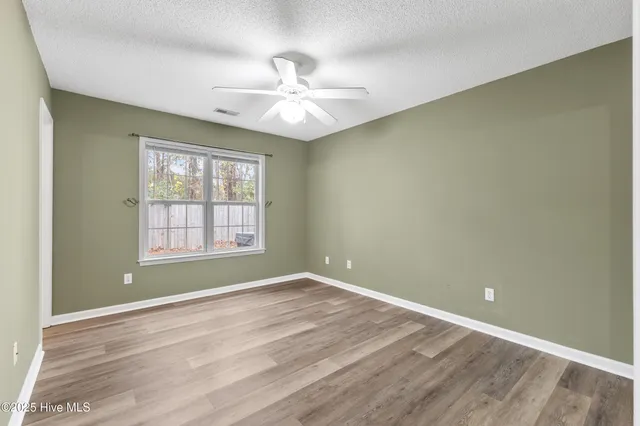 $1,950 | 229 Birch Creek Road, Belville, NC 28451