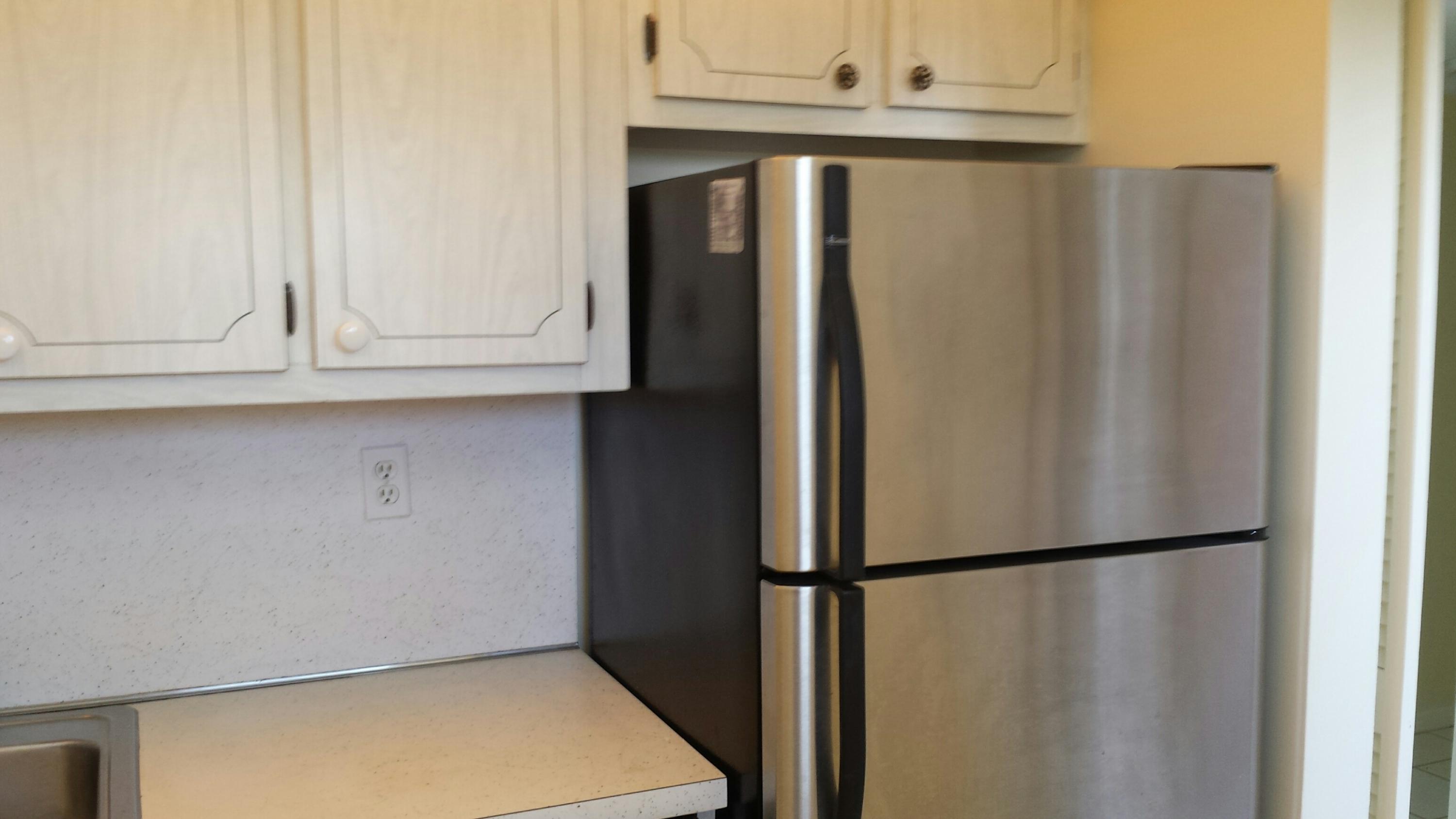 310 South Ocean Boulevard, Unit 2010 Boca Raton, FL 33432 - Photo 5 of 8 KITCHEN