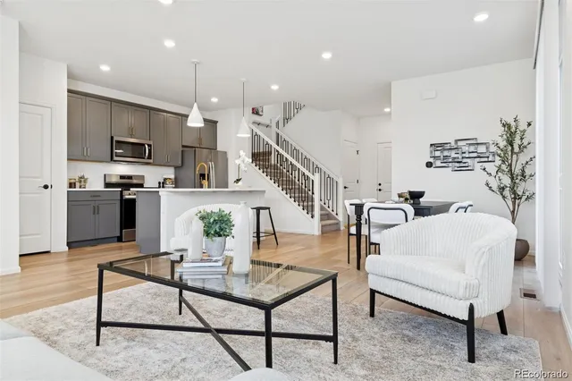 $2,875 | 6218 North Nepal Court, Aurora, CO 80019