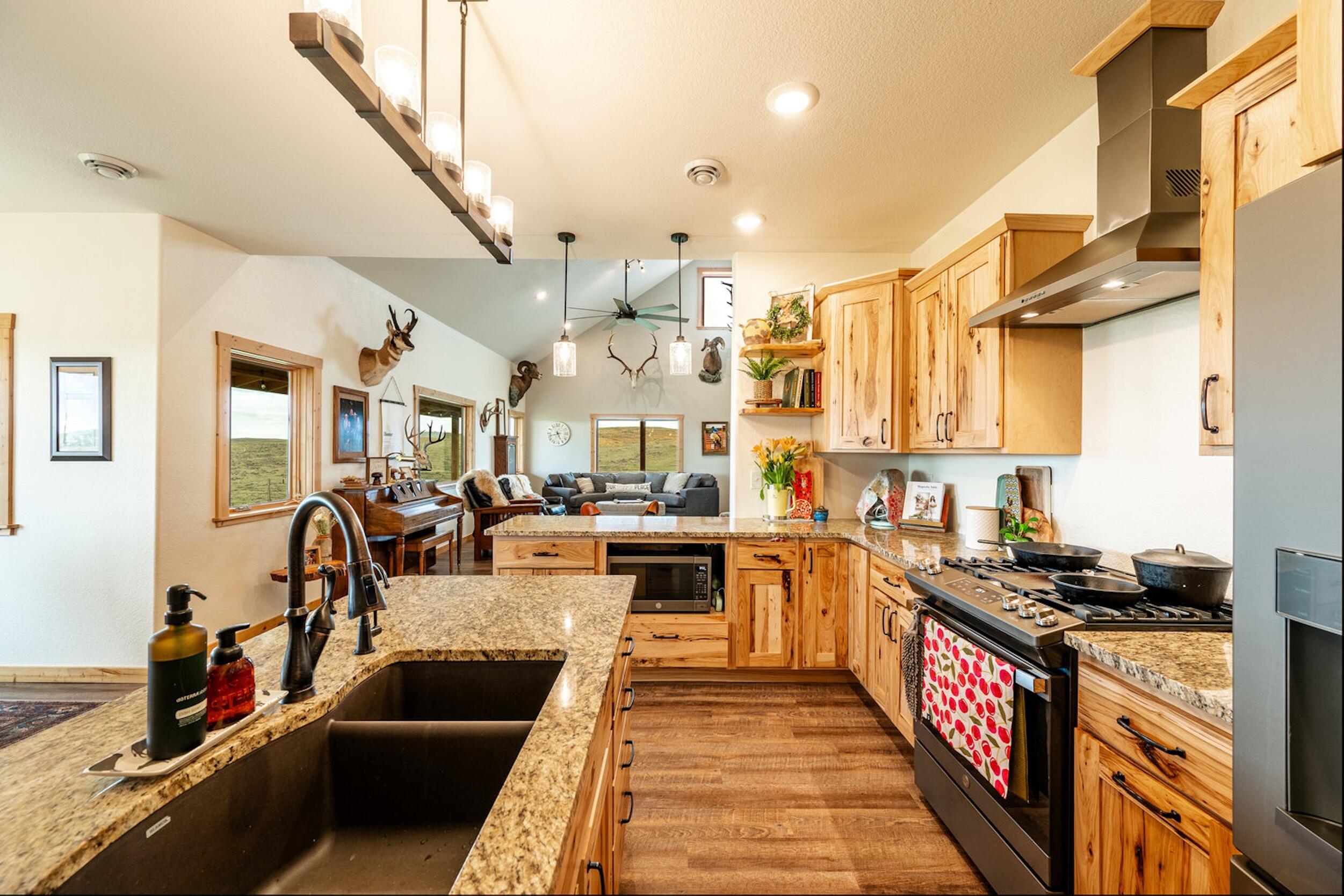 144 Oleo Acres Road Moorcroft, WY 82721 - Photo 17 of 41 18