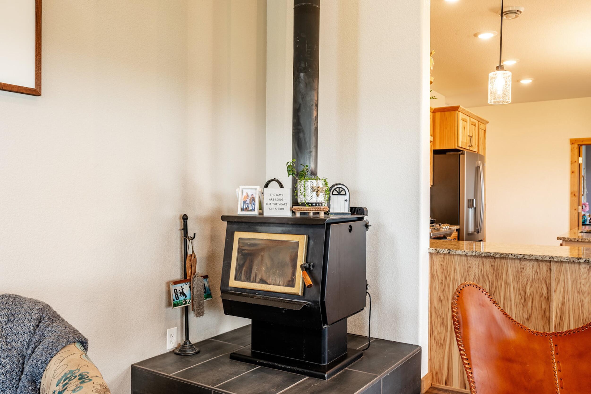 144 Oleo Acres Road Moorcroft, WY 82721 - Photo 23 of 41 24