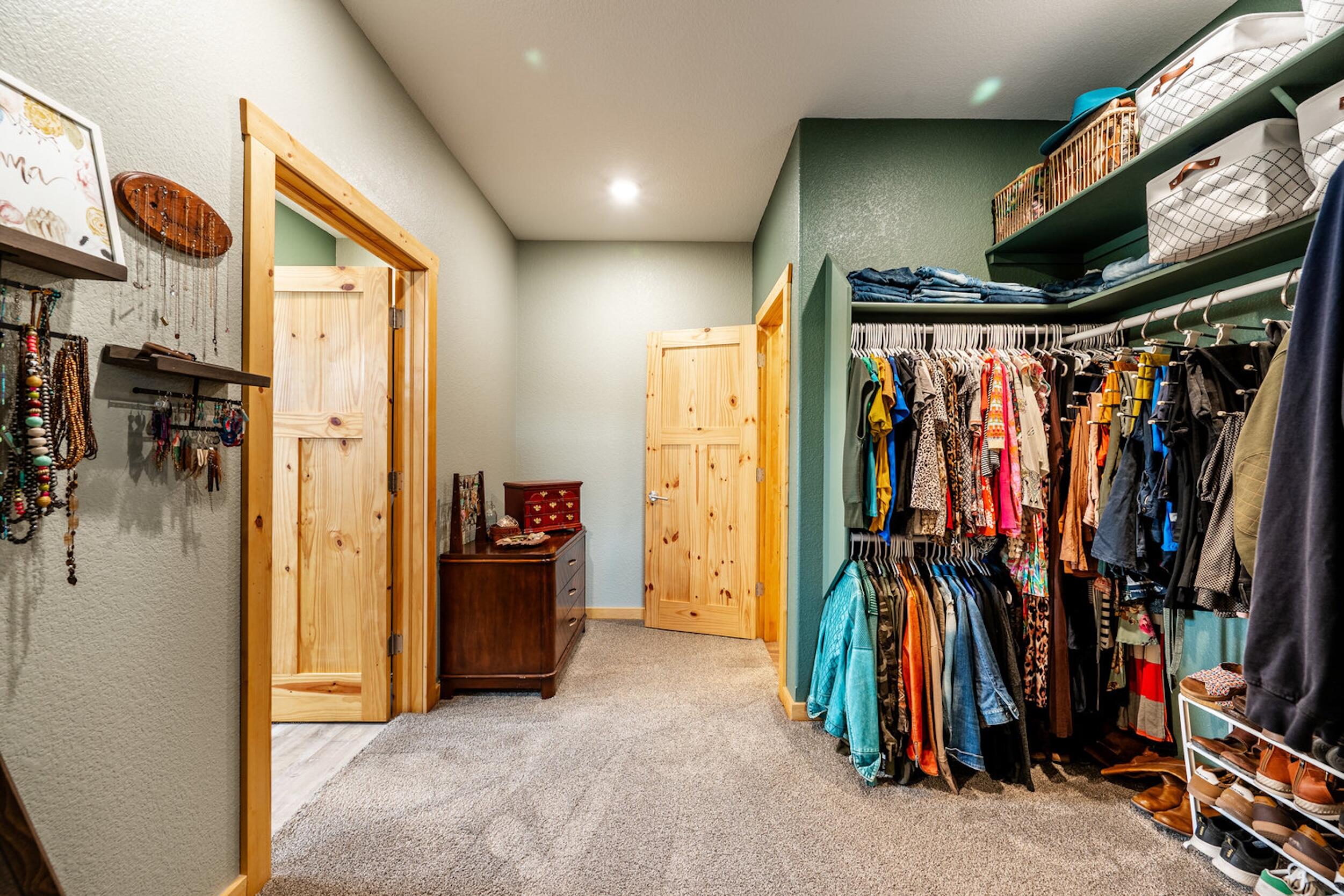 144 Oleo Acres Road Moorcroft, WY 82721 - Photo 27 of 41 28