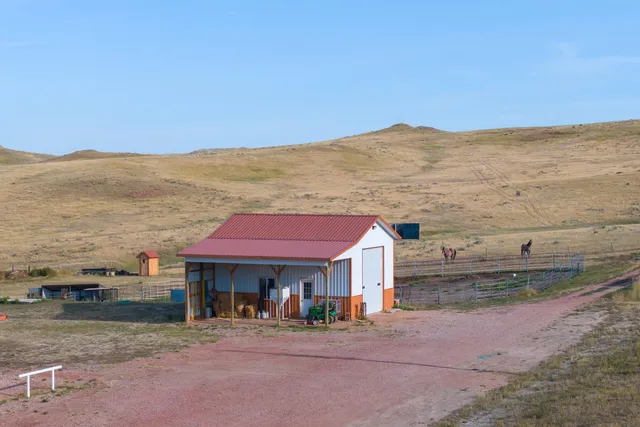 $1,999,000 | 144 Oleo Acres Road, Moorcroft, WY 82721