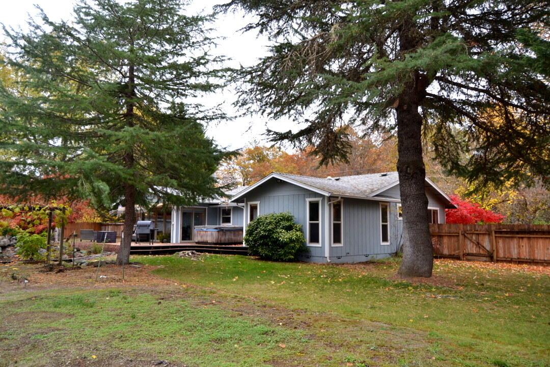 350 Connie Lane Merlin, OR 97532 - Photo 32 of 37 DSC_3790
