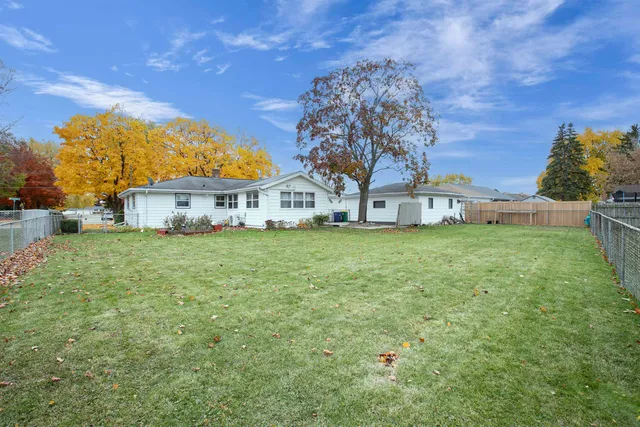 $320,000 | 1010 Heyrman Street, Green Bay, WI 54302