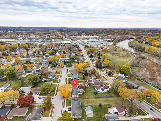 $320,000 | 1010 Heyrman Street, Green Bay, WI 54302