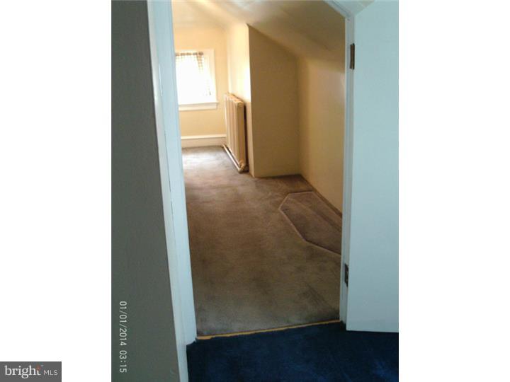 77 South Sproul Road Broomall, PA 19008 - Photo 17 of 21 Hallway