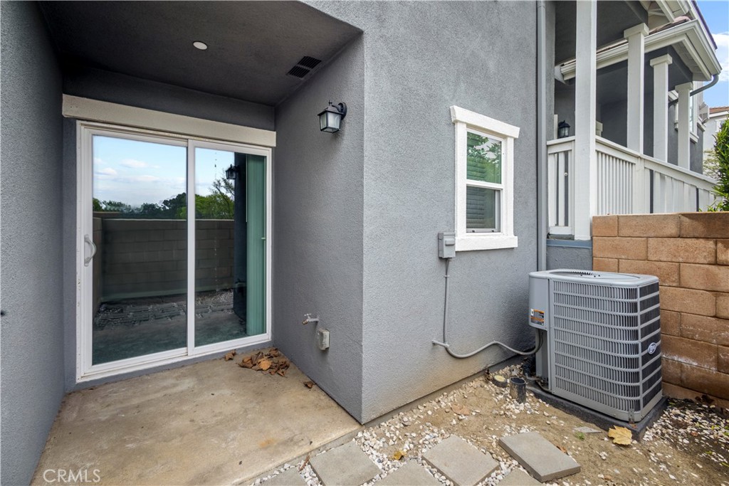 4617 Alekona Ct. Cypress, CA 90630 - Photo 7 of 35 a view of an entryway with a door