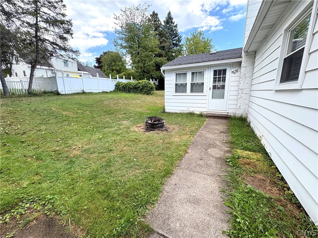 204 Ardmore Road Geddes, NY 13219 - Photo 3 of 26 Gallery Image 3