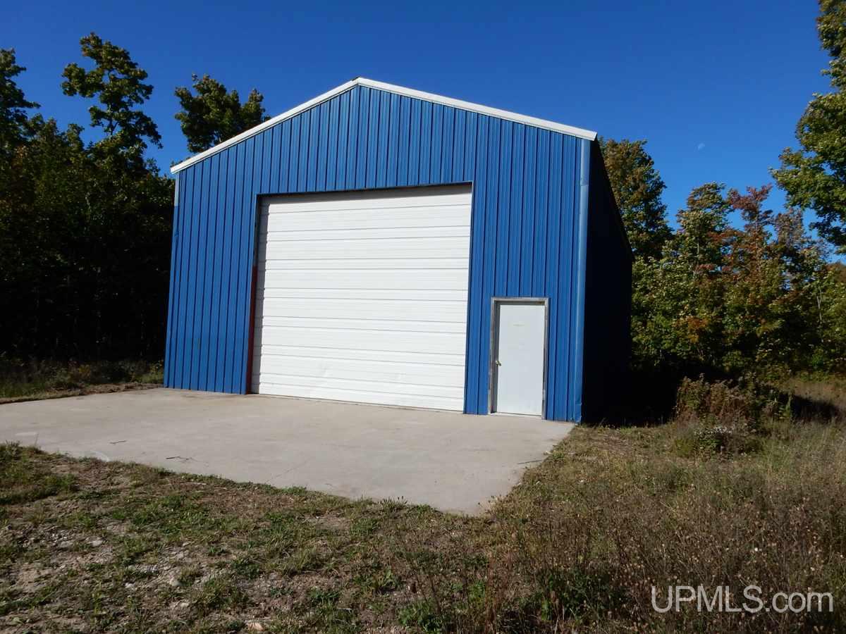 6015 Corinne Road Gould City, MI 49838 - Photo 3 of 22