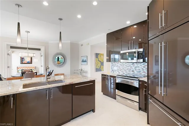 $1,200,000 | 7008 Pelican Bay Boulevard, Unit H304, Naples, FL 34108