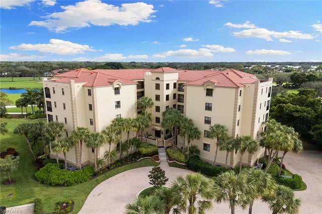 $1,200,000 | 7008 Pelican Bay Boulevard, Unit H304, Naples, FL 34108