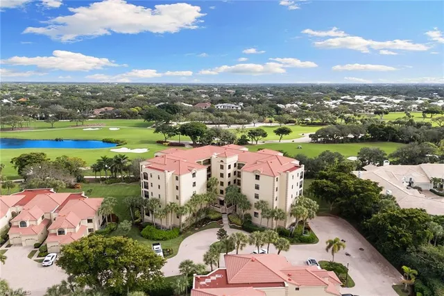 $1,200,000 | 7008 Pelican Bay Boulevard, Unit H304, Naples, FL 34108