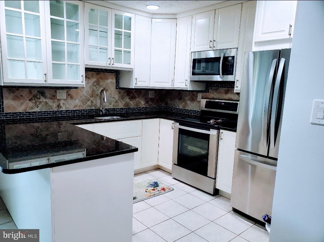 2366 Southgate Square Reston, VA 20191 - Photo 2 of 20