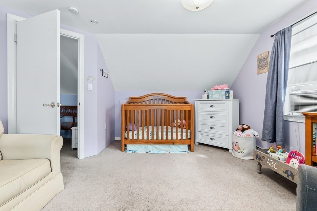 195 Den Quarry Road Lynn, MA 01904 - Photo 20 of 28 a view of livingroom with furniture