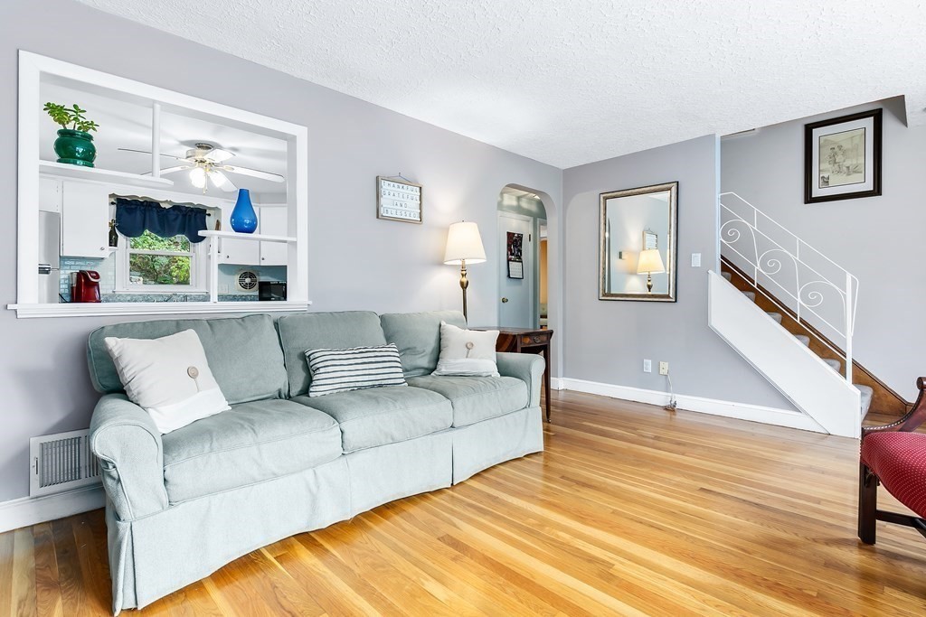 195 Den Quarry Road Lynn, MA 01904 - Photo 5 of 28 a living room with furniture and a table