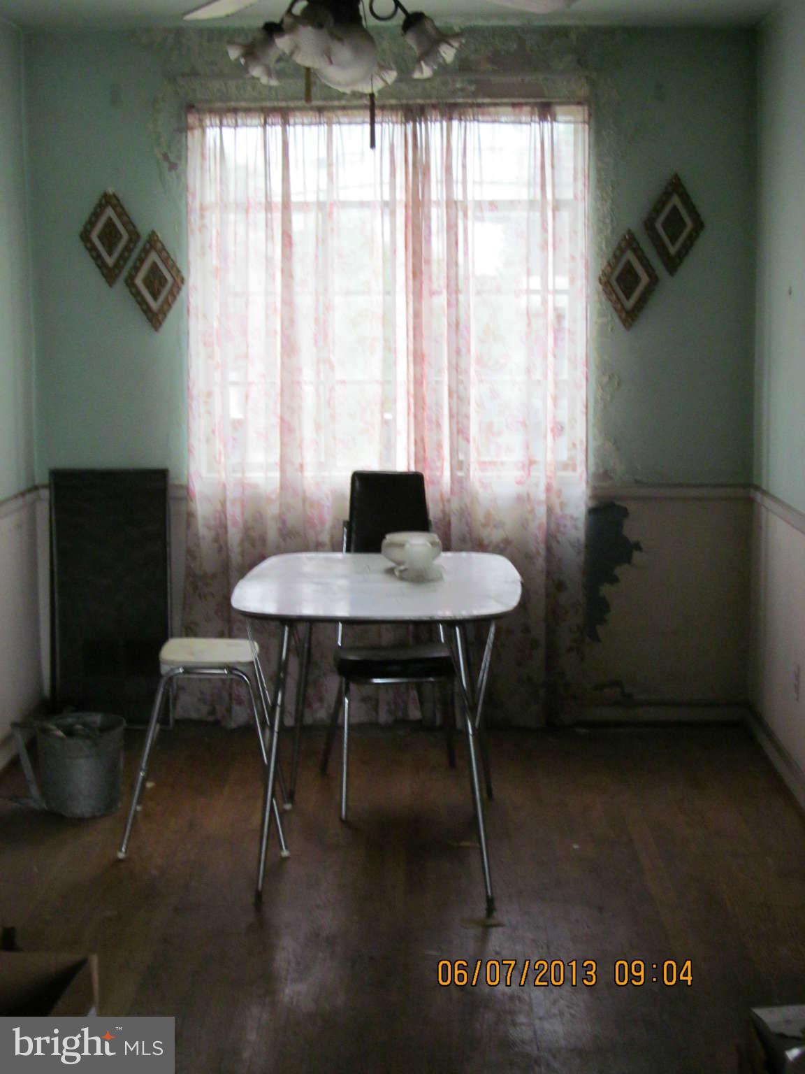 7729 Wynbrook Road Baltimore, MD 21224 - Photo 3 of 15 Dining Room
