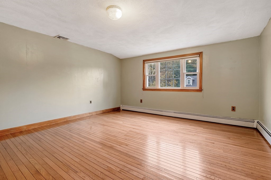 32 Carleton Road Tewksbury, MA 01876 - Photo 16 of 40 Gallery Image 16