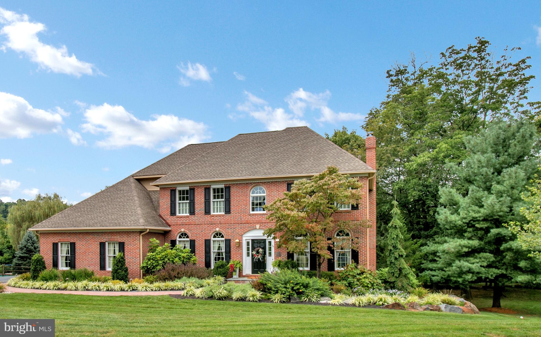 525 Ridgeview Drive Hockessin, DE 19707 - Photo 1 of 57 Wonderful Curb Appeal!!!