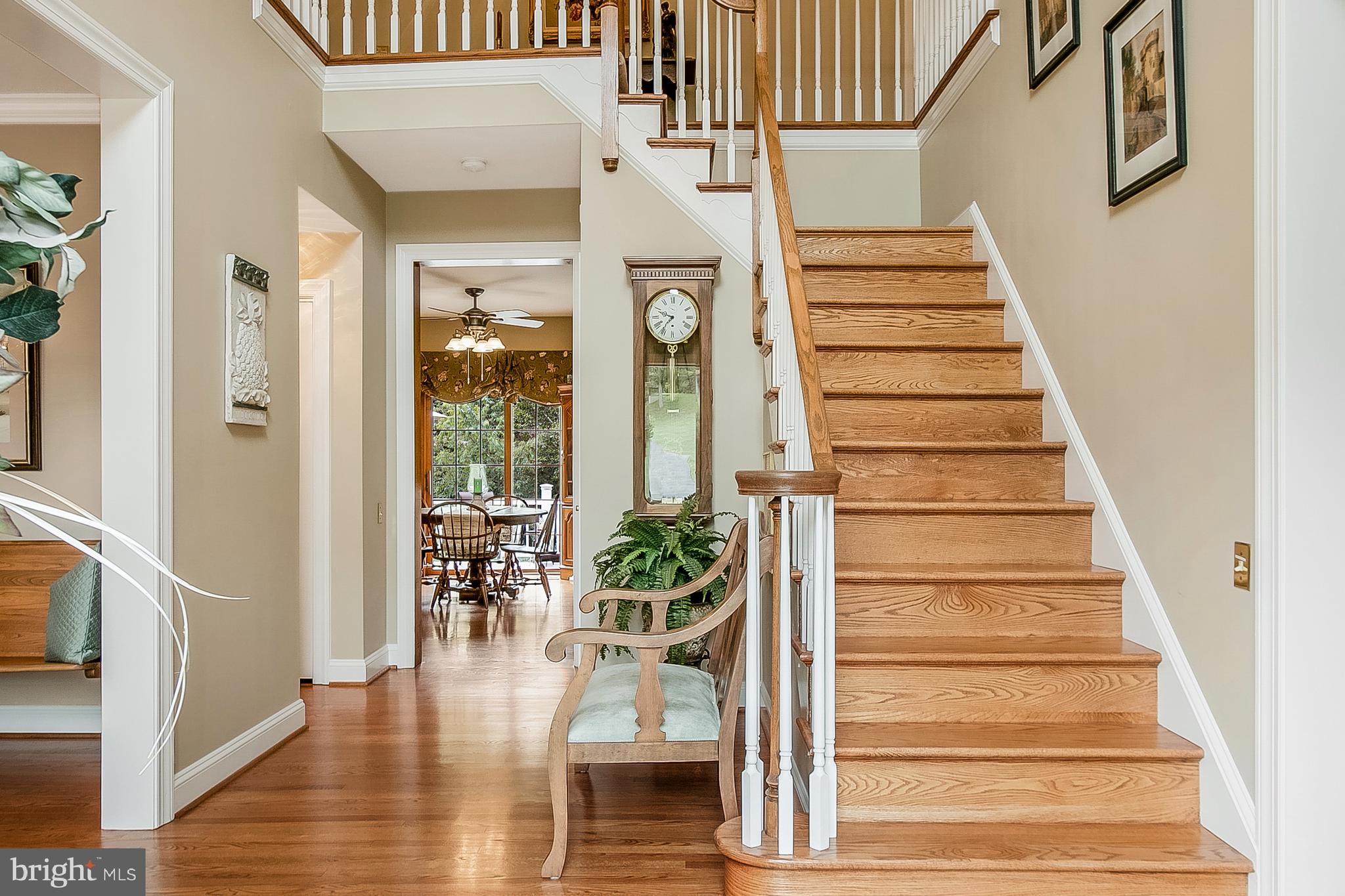 525 Ridgeview Drive Hockessin, DE 19707 - Photo 2 of 57 Grand Two Story Entrance Foyer