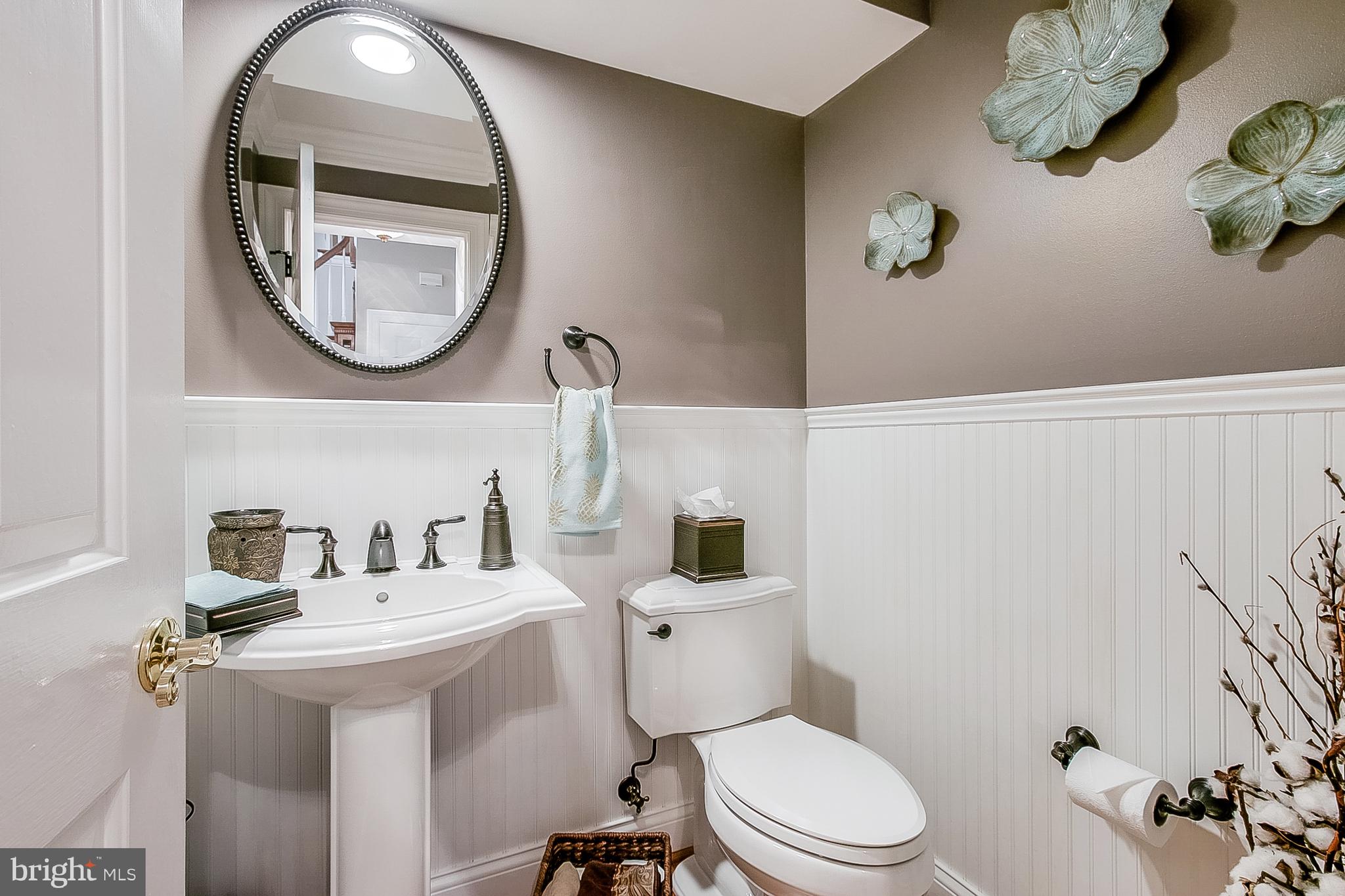 525 Ridgeview Drive Hockessin, DE 19707 - Photo 19 of 57 Lovely Powder Room with Hardwood Floors